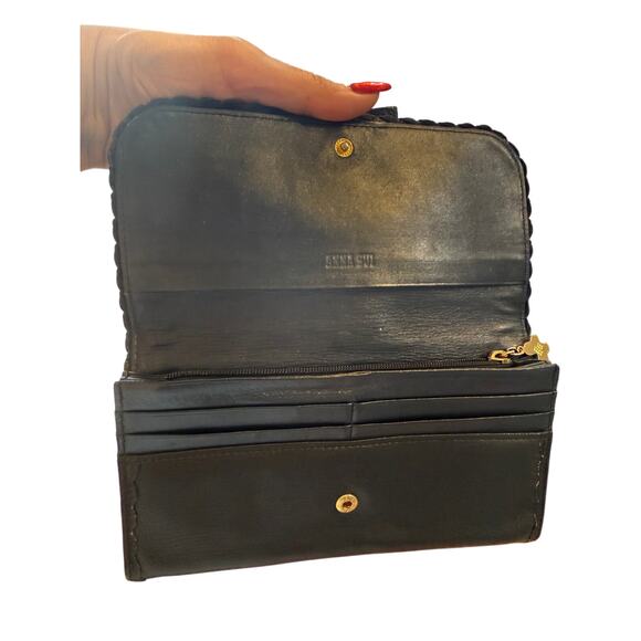 Anna Sui Black Leather Clutch Wallet*Gorgeous Leather! - Picture 2 of 2
